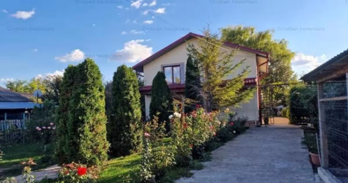 Casă cu 7 camere în Cazasu