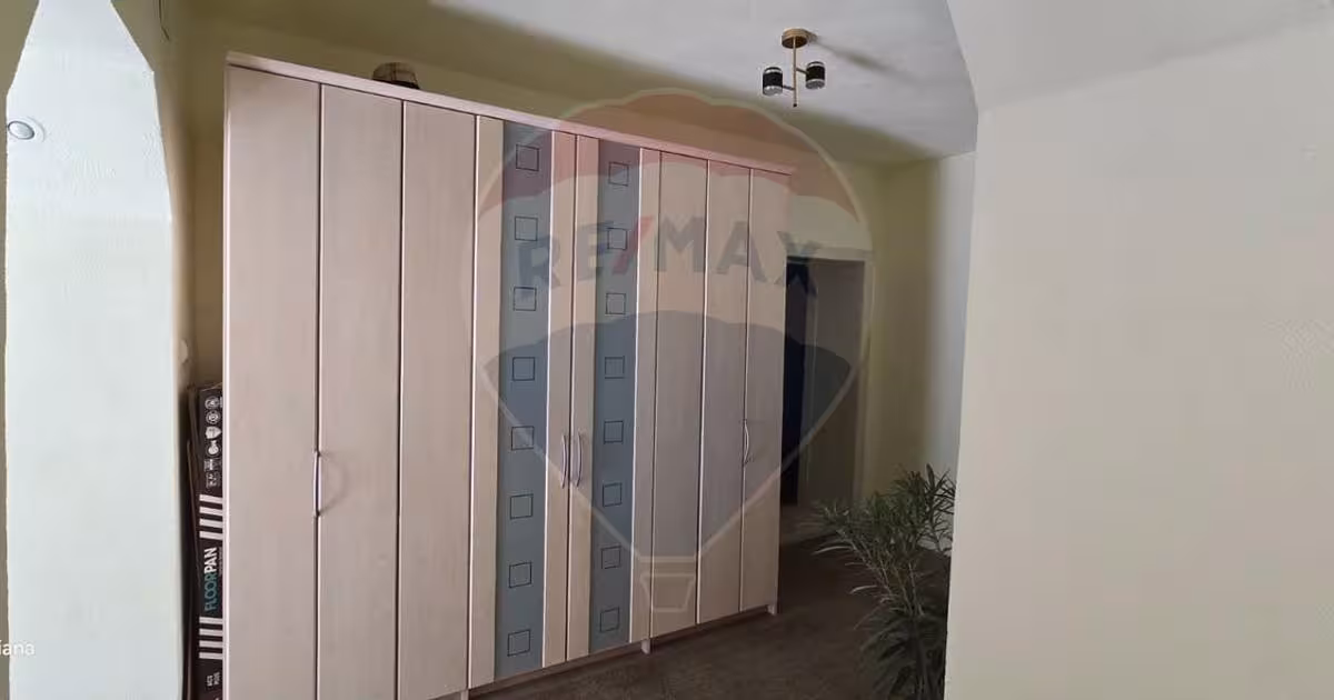 Casă cu 5 camere în zona Exterior Sud, Chișineu-Criș