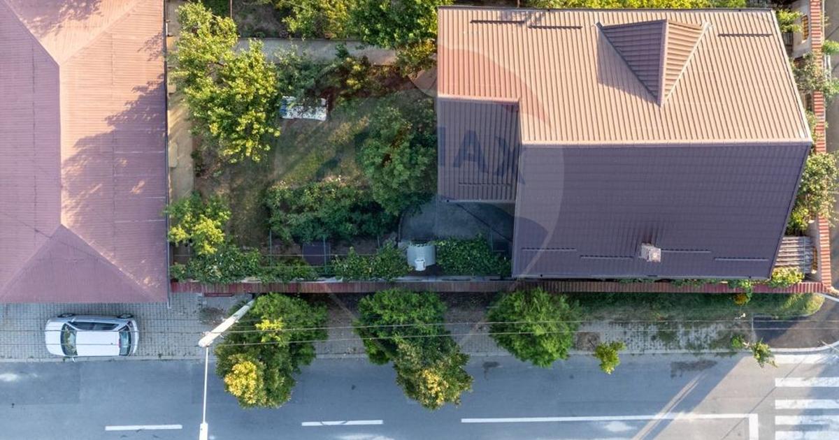 Casă cu 5 camere în zona Periferie, Chitila