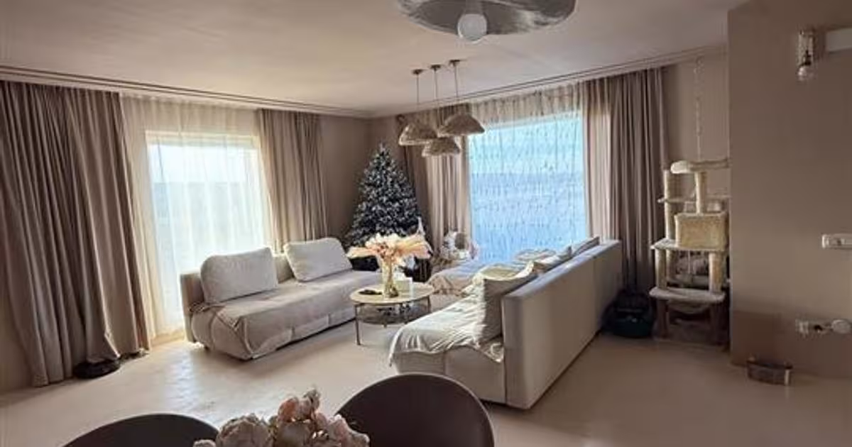 Casă cu 3 camere în Coltău