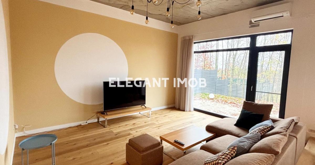 Casă 165 mp cu 5 camere în Corbeanca