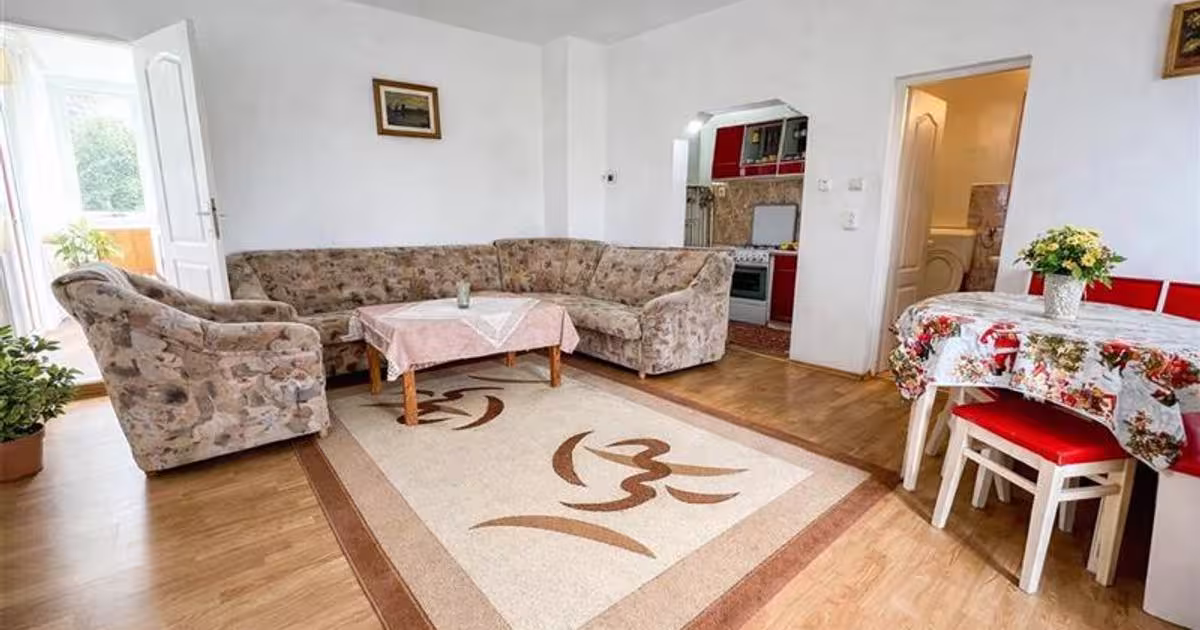 Casă cu 7 camere în zona Central, Covasna