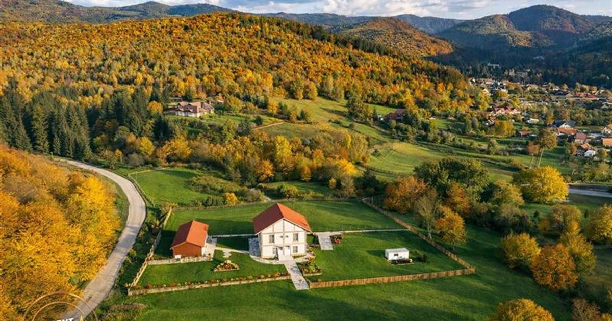 Casă cu 4 camere în zona Periferie, Covasna