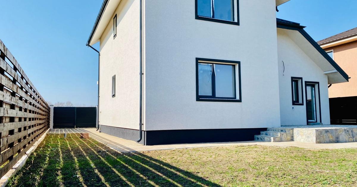 Casă 140 mp cu 4 camere în Dârza