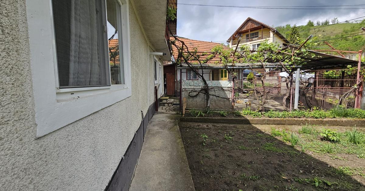 Casă cu 6 camere în zona Călugareni, Deva