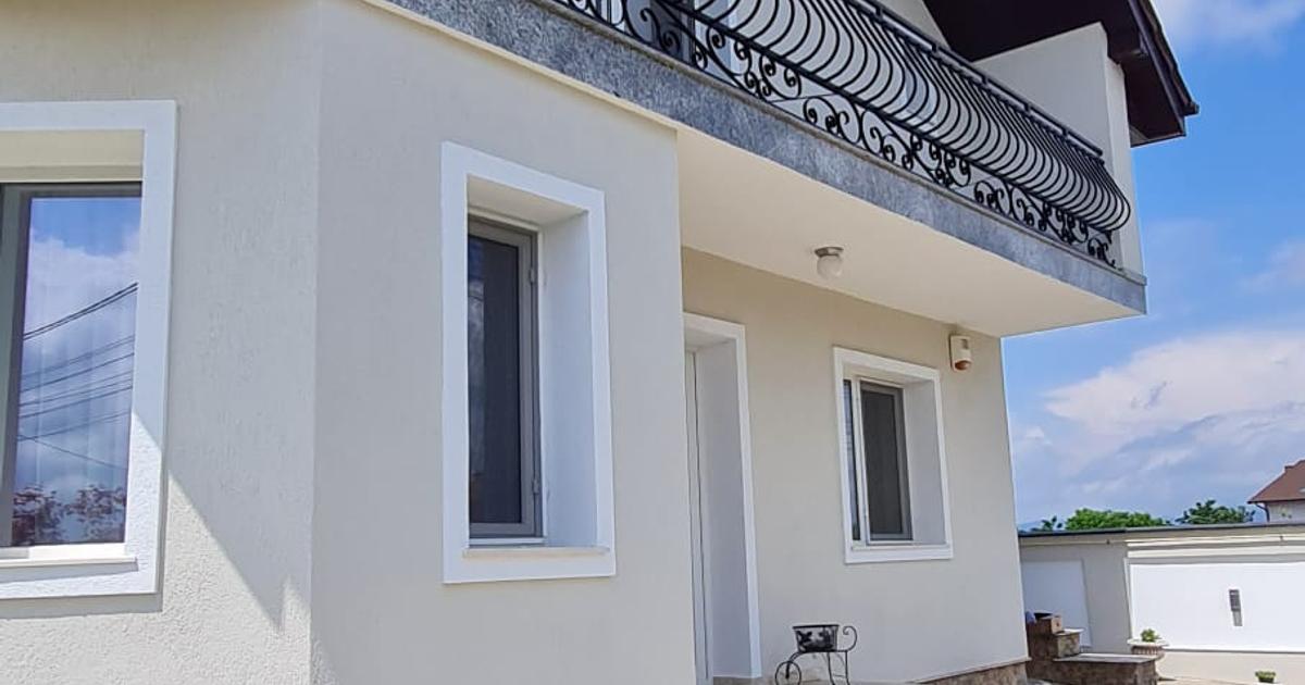 Casă 200 mp cu 5 camere în zona Zăvoi, Deva