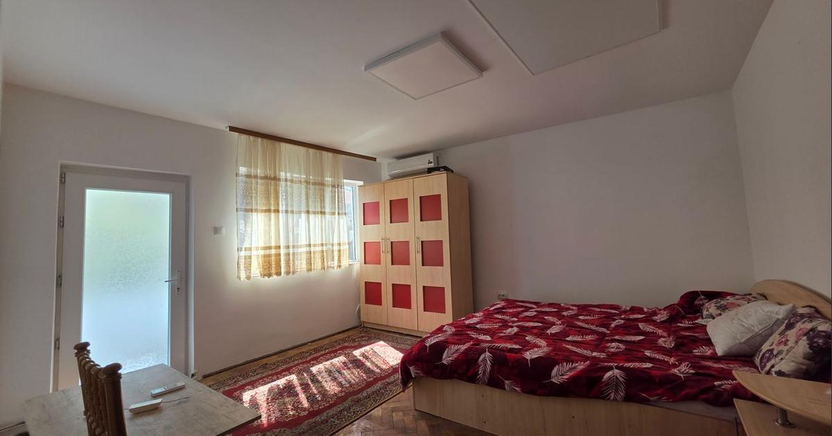 Casă 71 mp cu 2 camere în zona Central, Drobeta-Turnu Severin