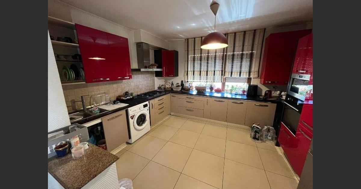 Casă 150 mp cu 4 camere în zona Central, Drobeta-Turnu Severin