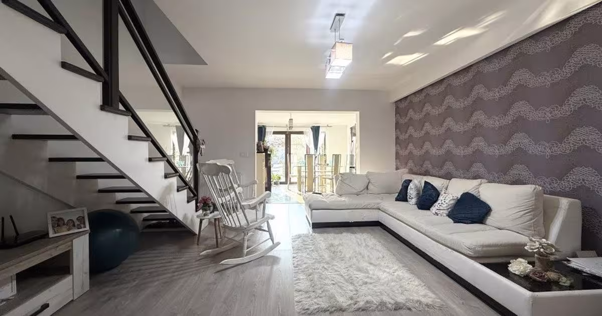 Casă 75 mp cu 3 camere în Dumbrăvița