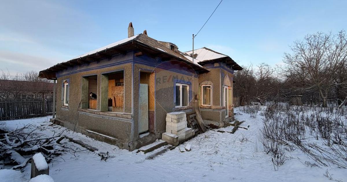 Casă cu 3 camere în Fierbinți-Târg