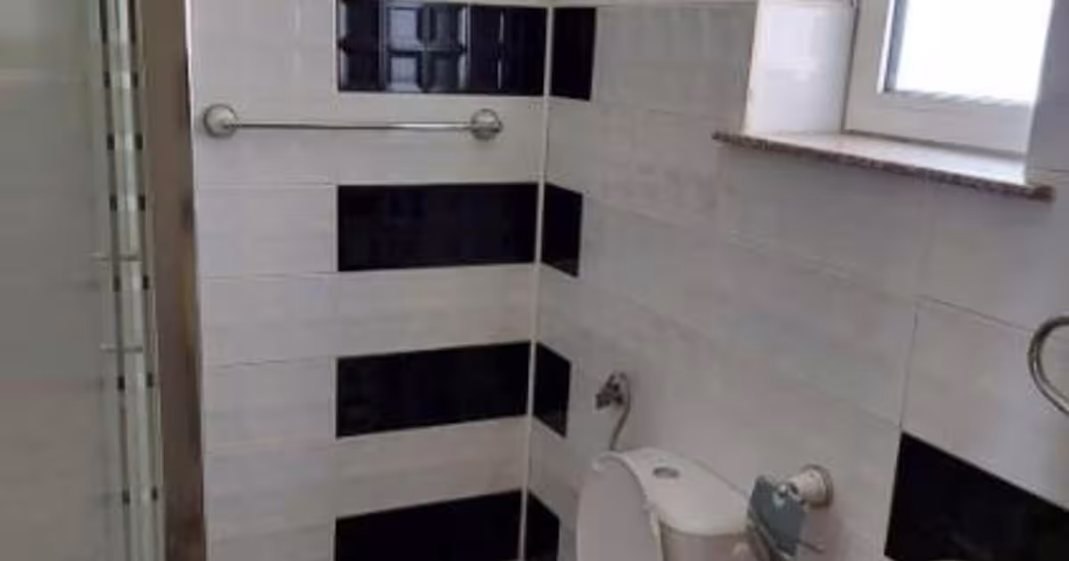 Casă 198 mp cu 7 camere în zona Gară, Focșani