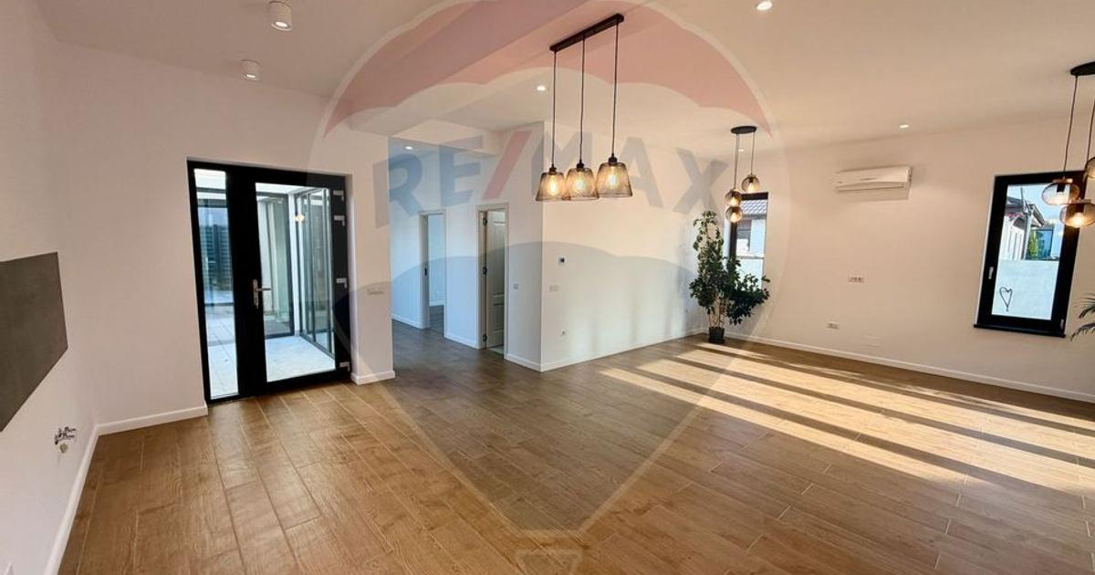 Casă cu 4 camere în zona Nord, Focșani