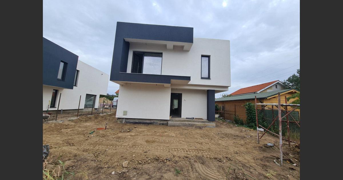 Casă 330 mp cu 4 camere în zona Central, Galați