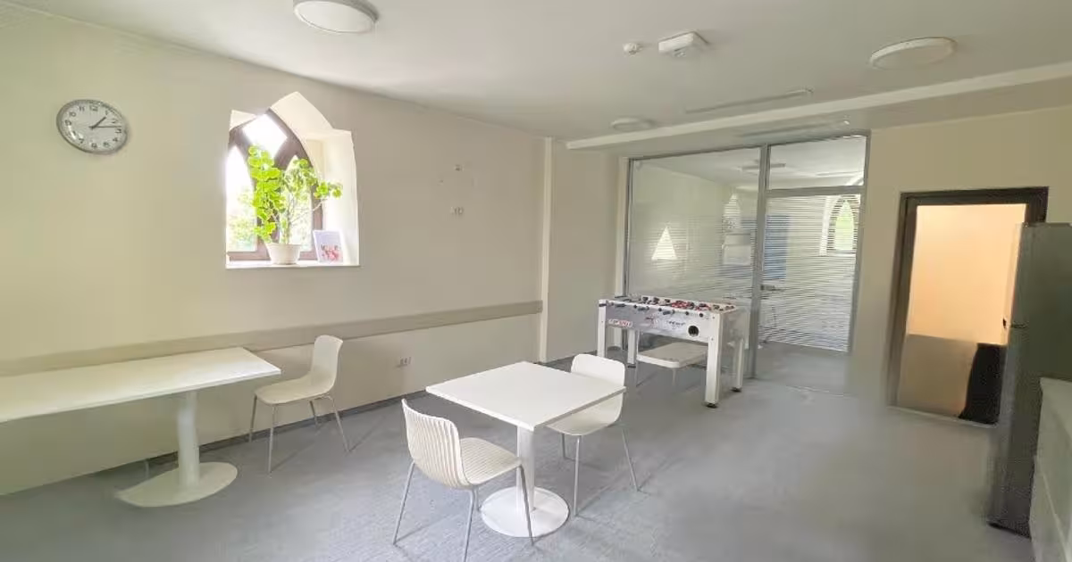 Casă 750 mp cu 7 camere în zona Ultracentral, Galați