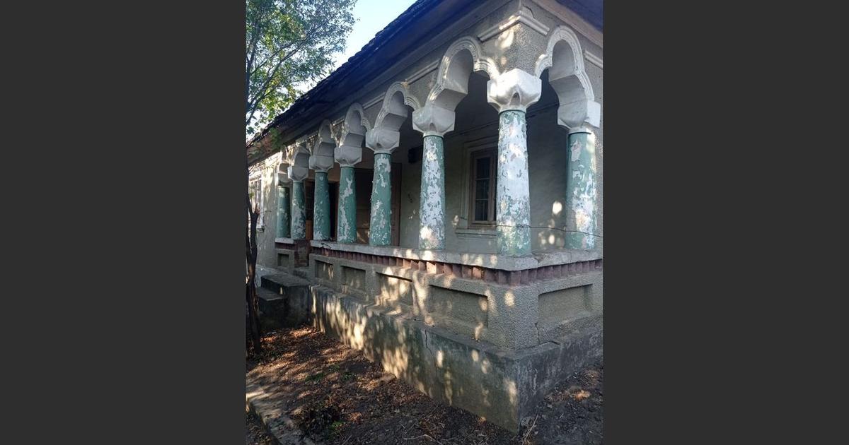 Casă 119 mp cu 3 camere în Gogoșu