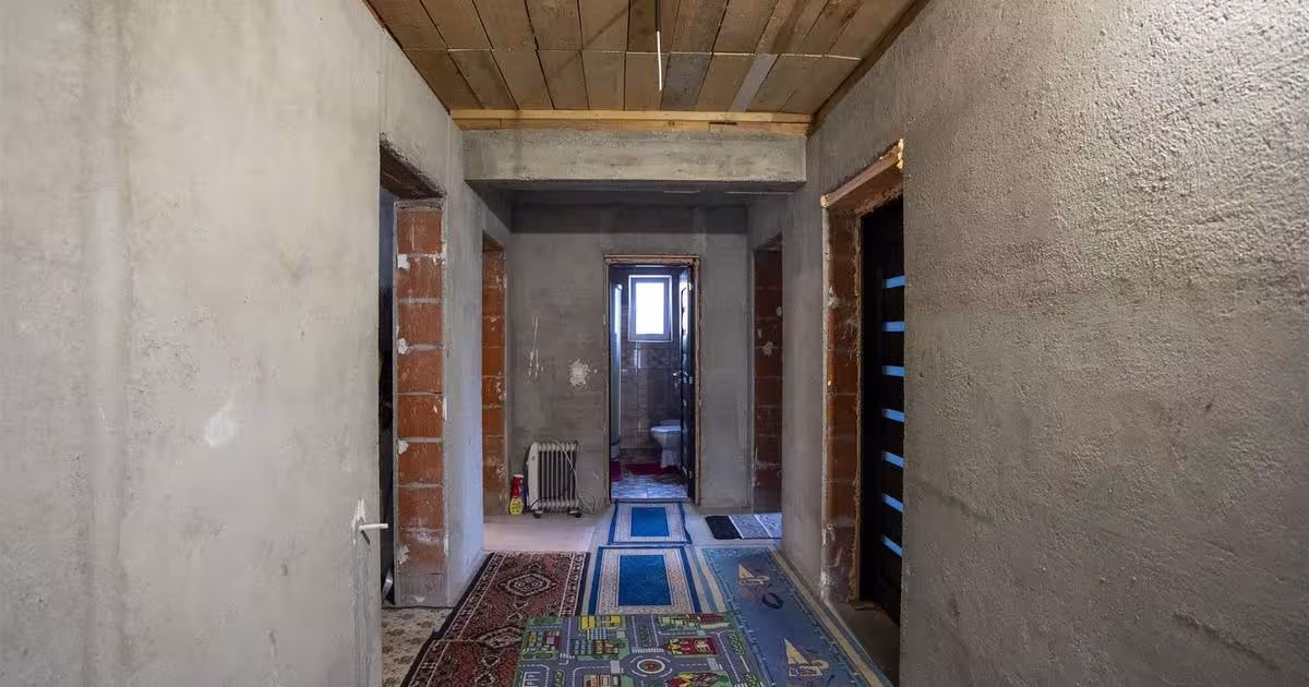 Casă cu 3 camere în Livada de Bihor