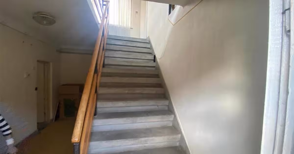 Casă cu 11 camere în zona Est, Marghita