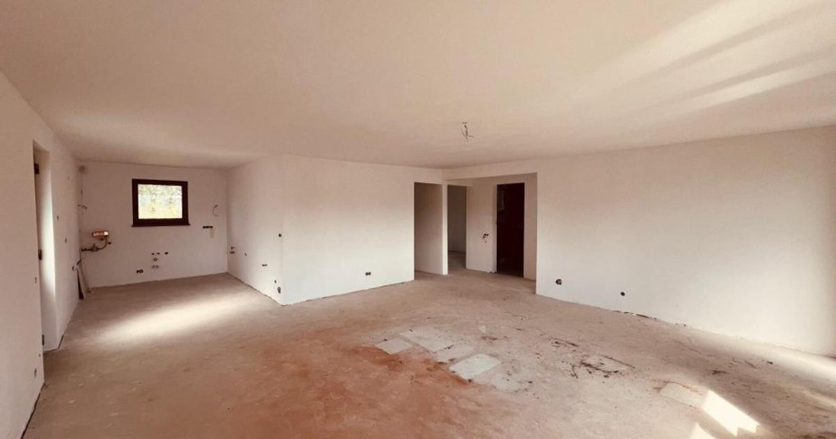 Casă 85 mp cu 4 camere în Mocira