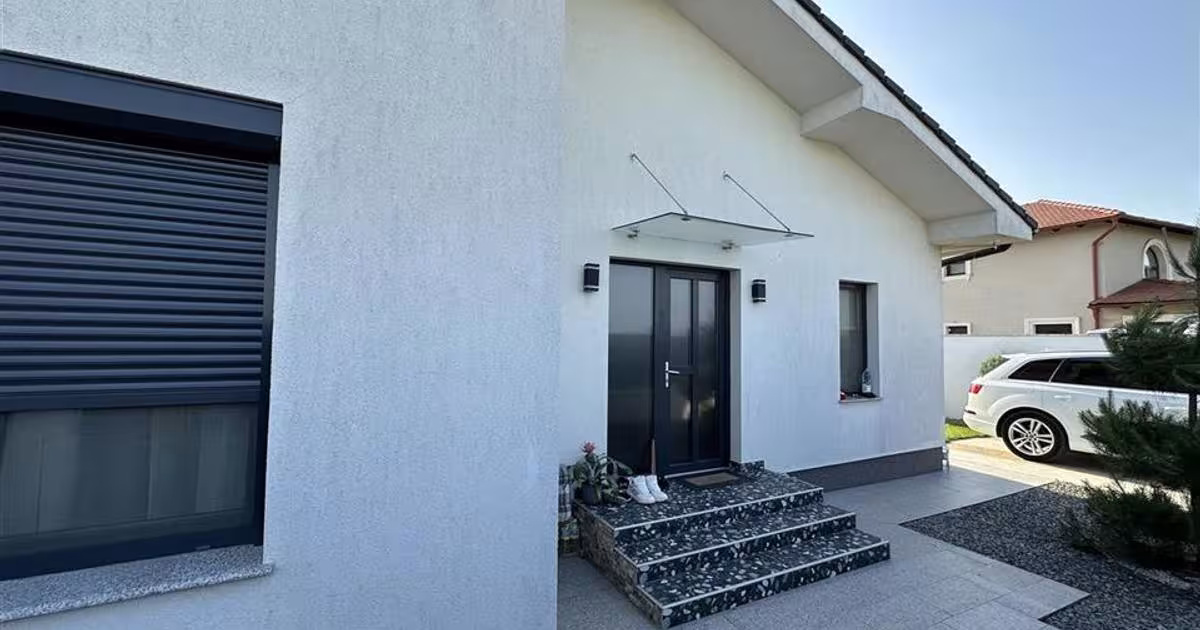 Casă cu 3 camere în Nojorid