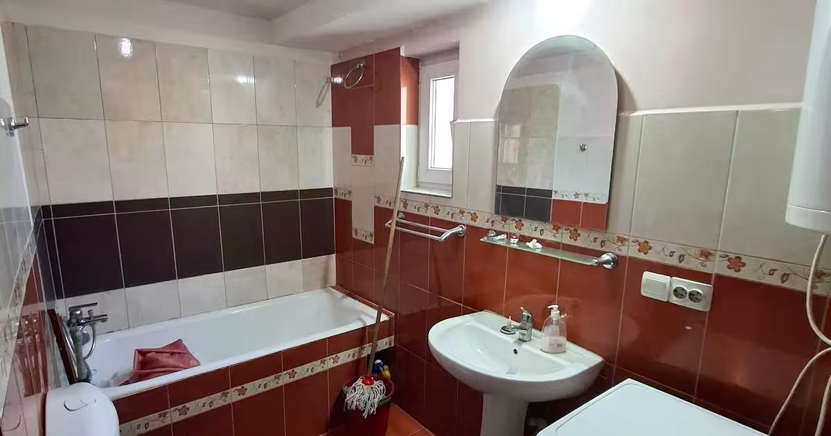 Casă cu 4 camere în zona Ultracentral, Odobești