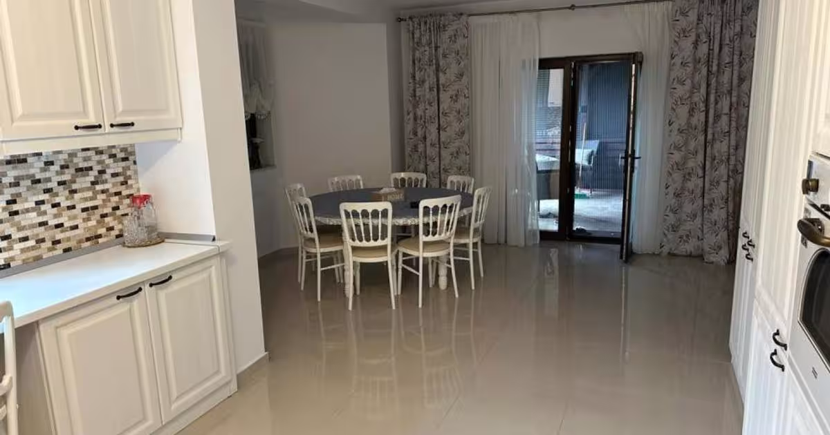 Casă cu 3 camere în Ogrezeni