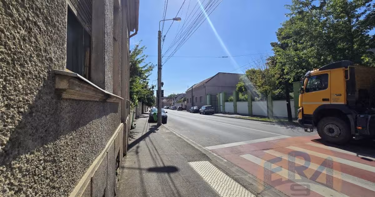 Casă 150 mp cu 5 camere în zona Central, Oradea