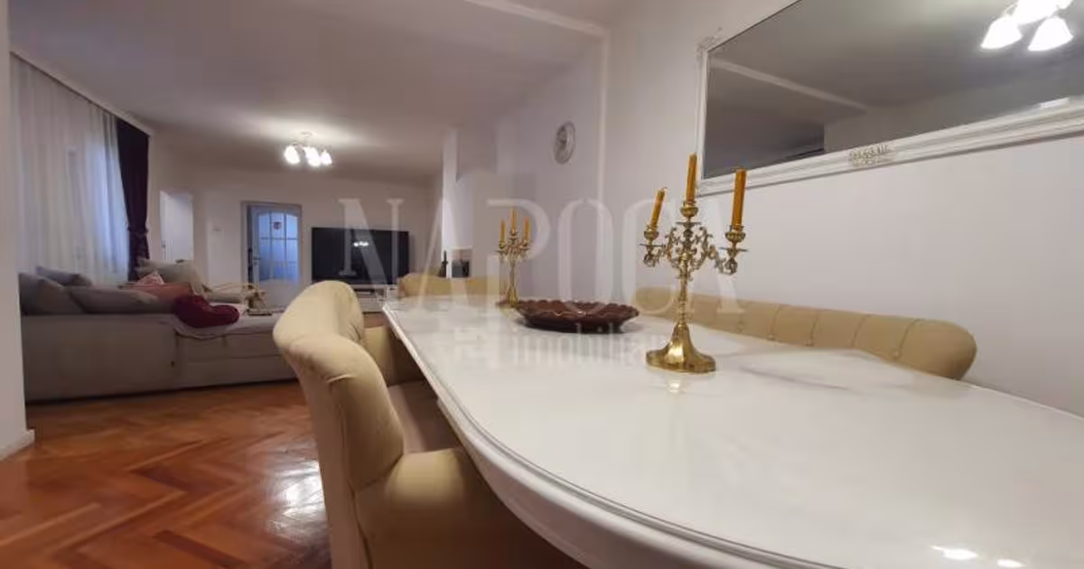 Casă 200 mp cu 4 camere în zona Rogerius, Oradea