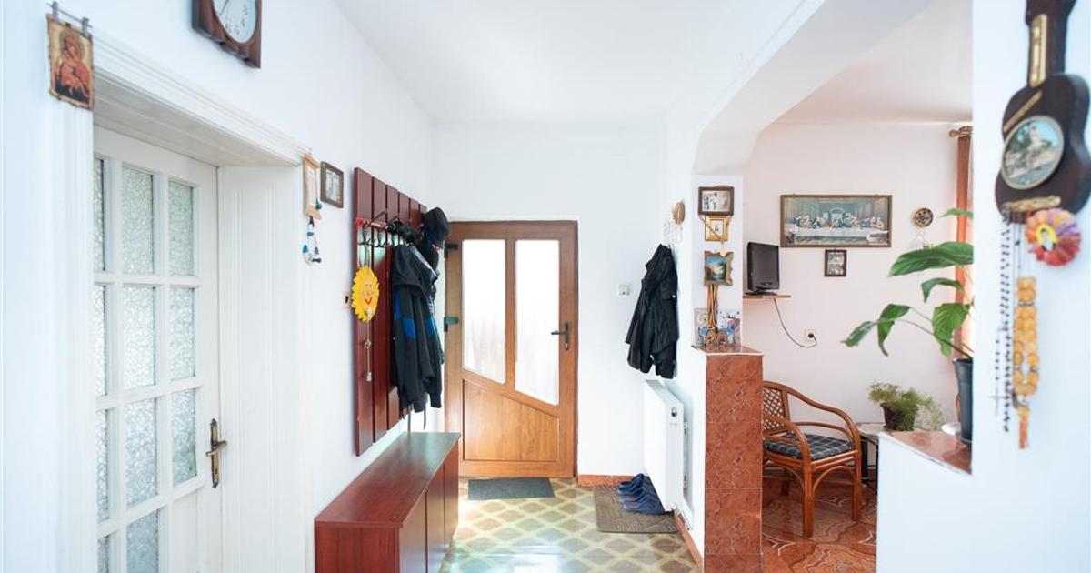 Casă cu 7 camere în zona Rogerius, Oradea