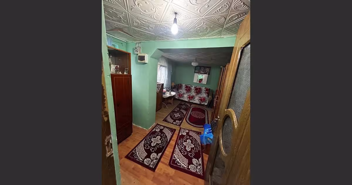 Casă 50 mp cu 2 camere în Piatra