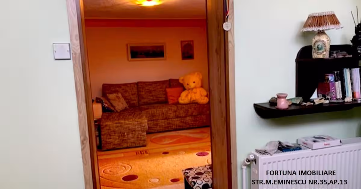 Casă 70 mp cu 3 camere în zona Central, Piatra-Neamț