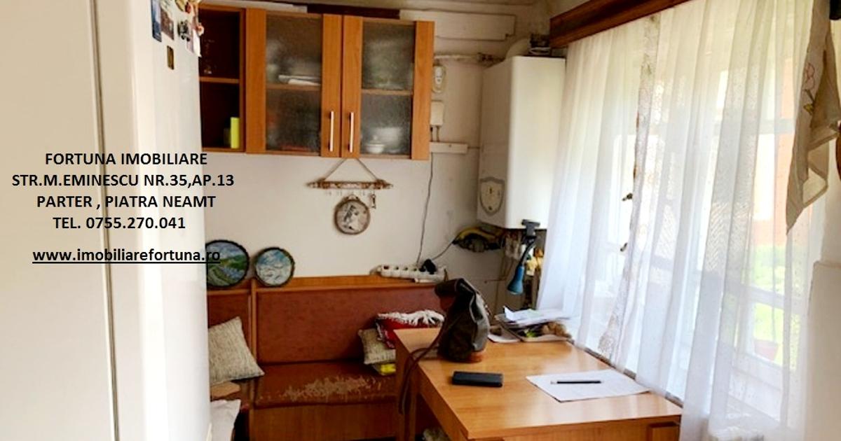 Casă 70 mp cu 3 camere în zona Central, Piatra-Neamț