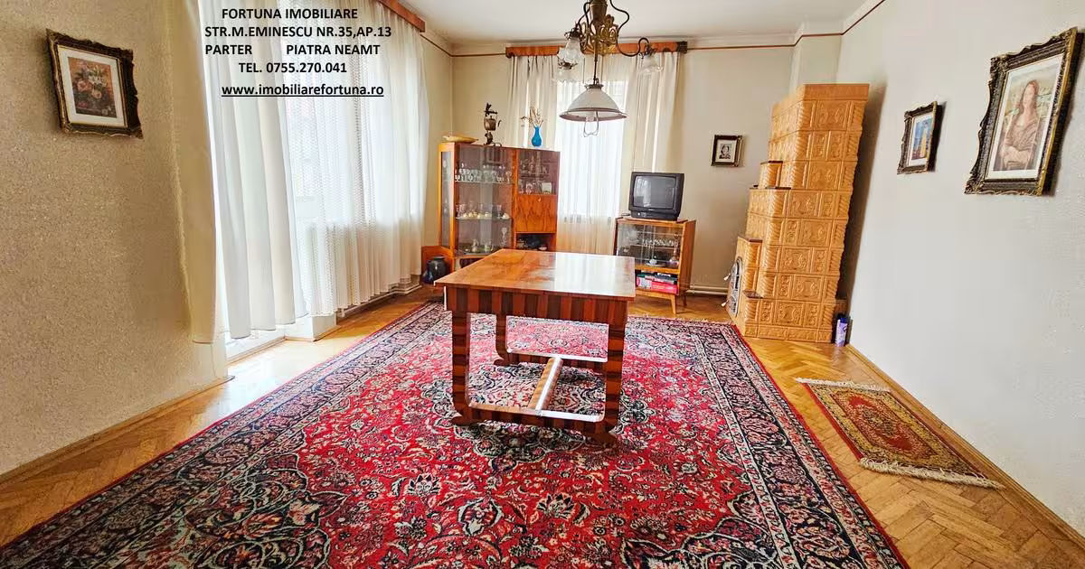 Casă 256 mp cu 4 camere în zona Central, Piatra-Neamț