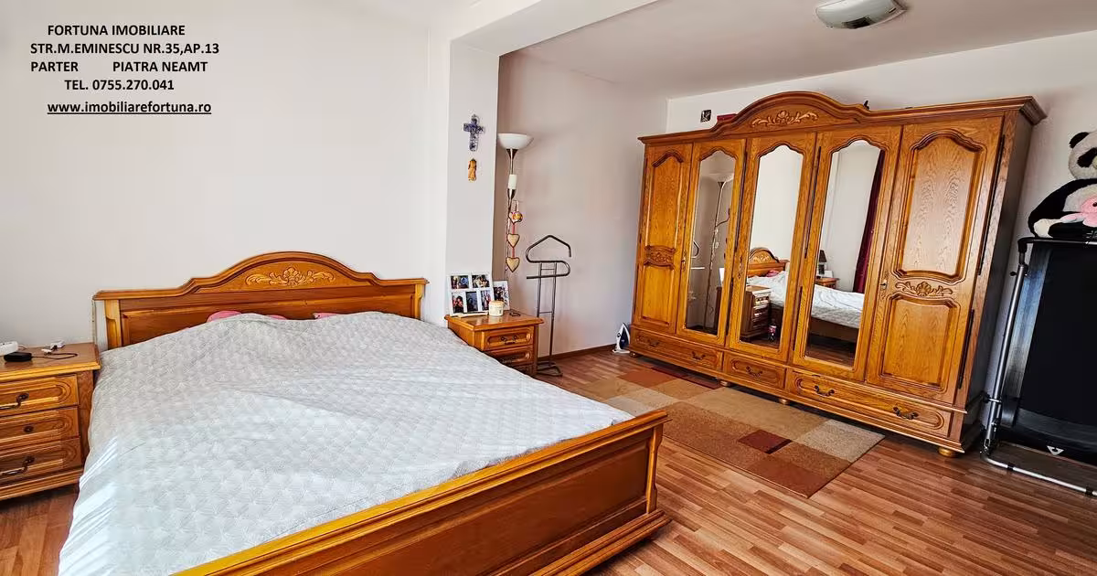 Casă 317 mp cu 6 camere în zona Central, Piatra-Neamț