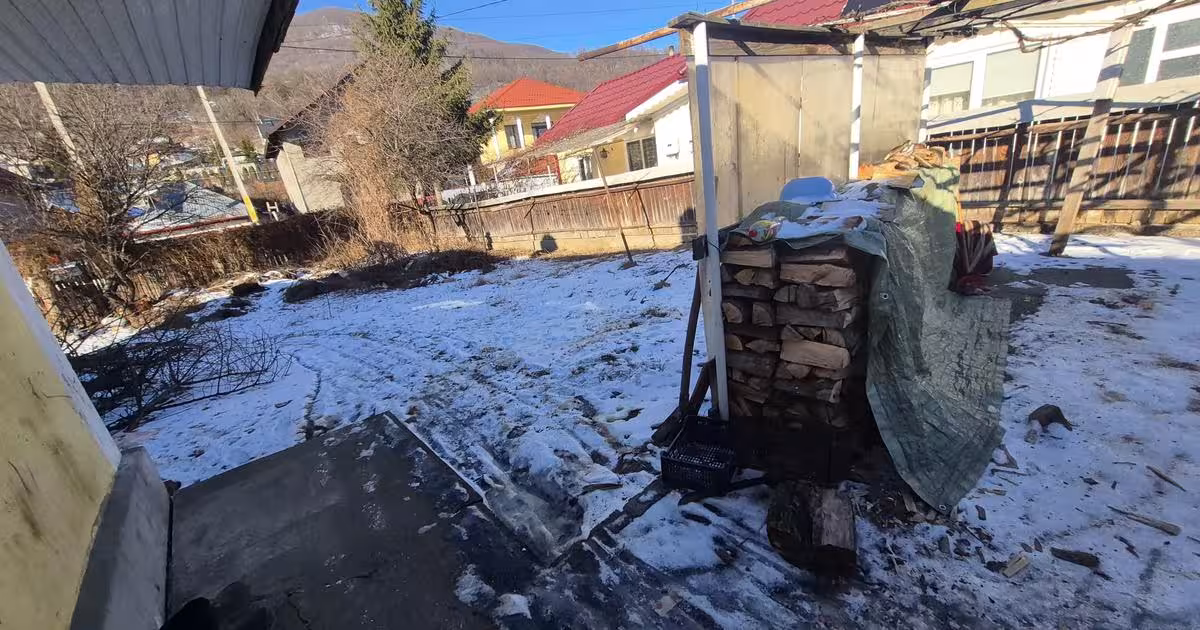 Casă cu 4 camere în zona Dărmănești, Piatra-Neamț