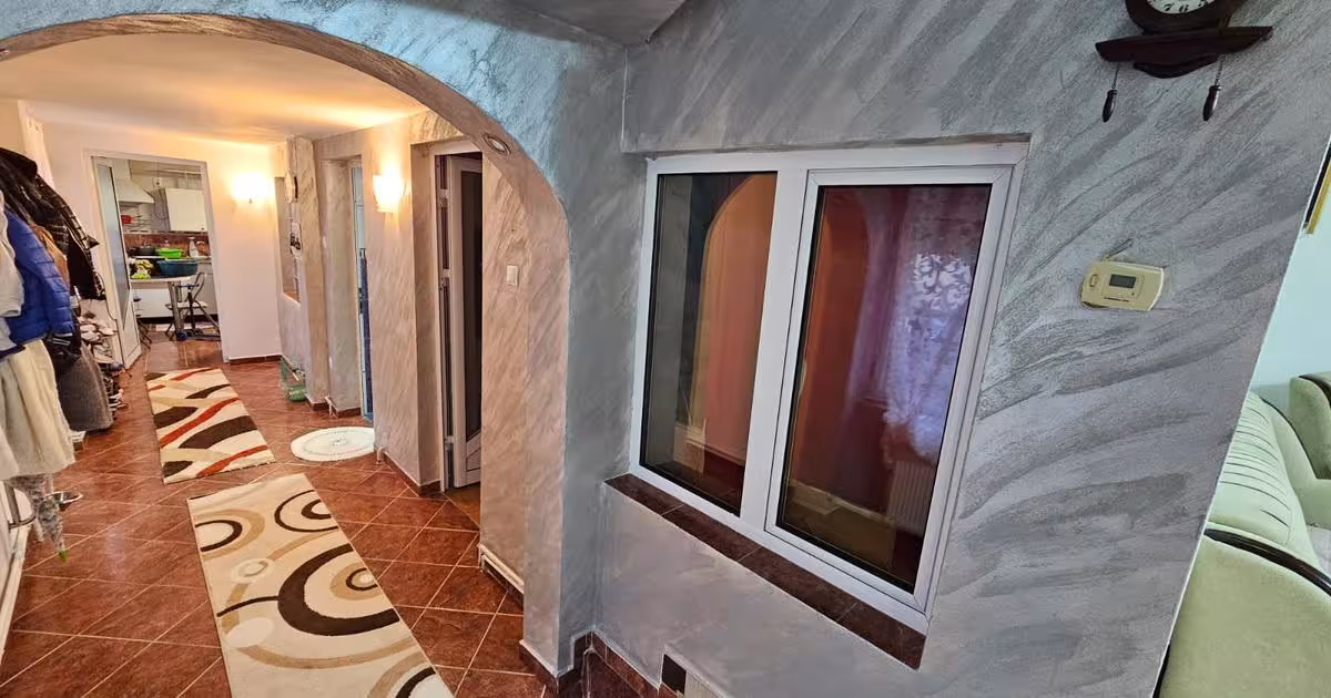 Casă 80 mp cu 3 camere în zona Gheorghe Doja, Ploiești