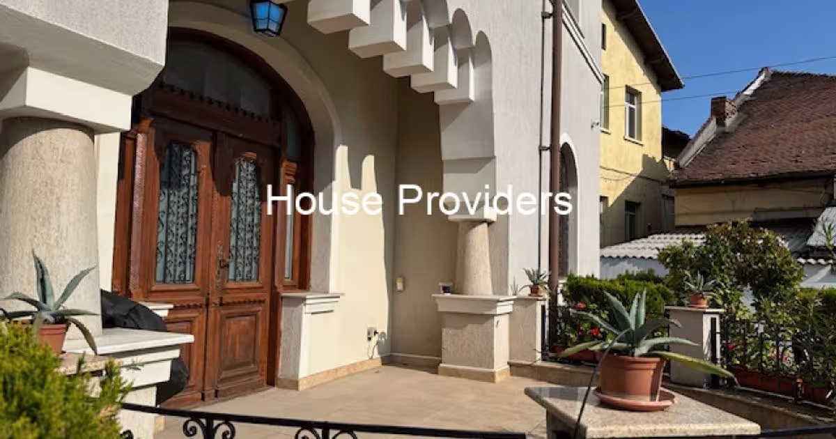 Casă cu 12 camere în zona Ultracentral, Ploiești