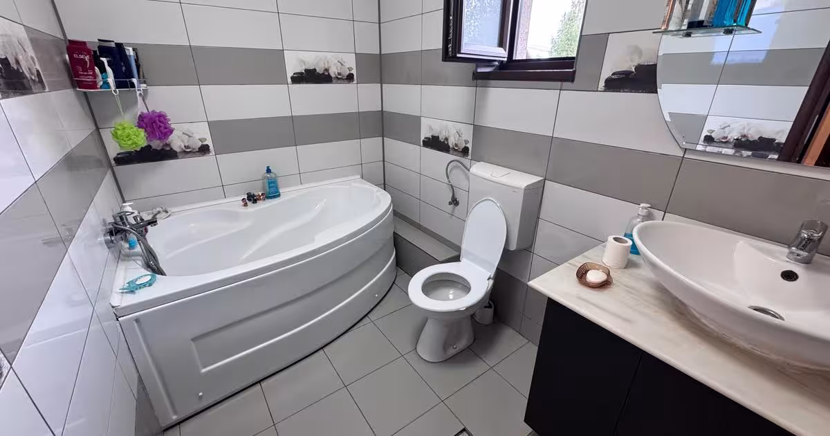 Casă 145 mp cu 5 camere în zona Sud, Popești-Leordeni