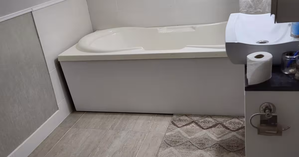 Casă cu 6 camere în Prunaru