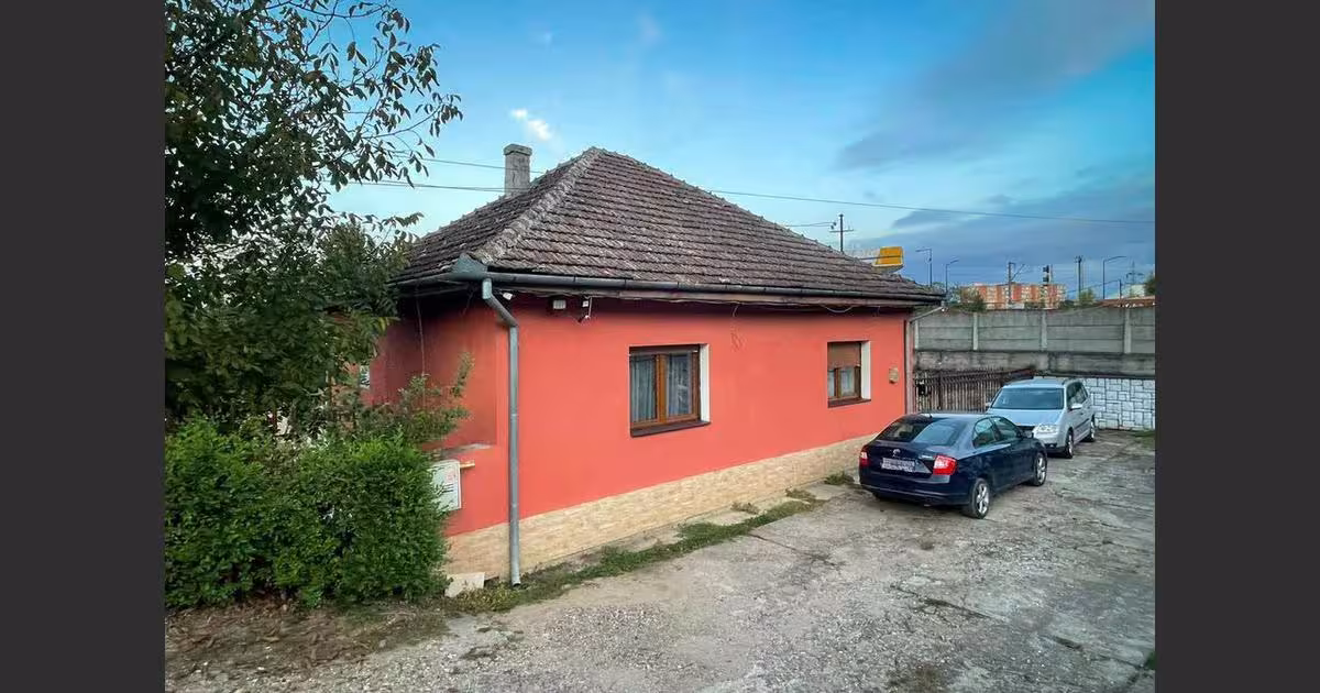 Casă 175 mp cu 5 camere în zona Calea Timișoarei, Reșița