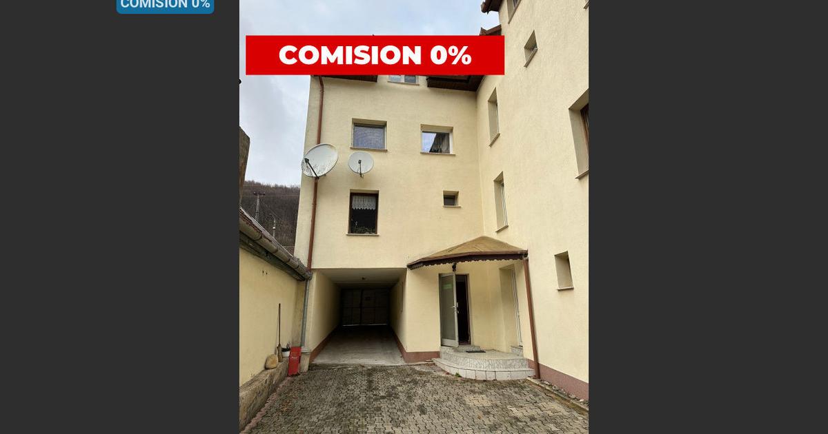 Casă 720 mp cu 15 camere în zona Lendt, Reșița