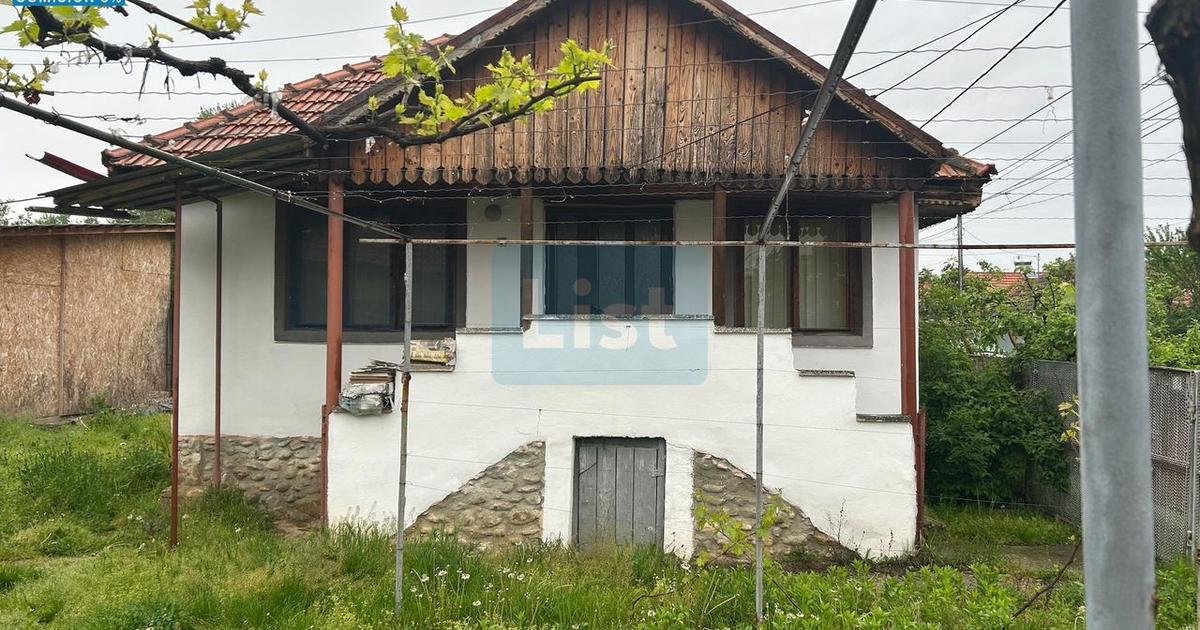 Casă 48 mp cu 2 camere în Scoarța