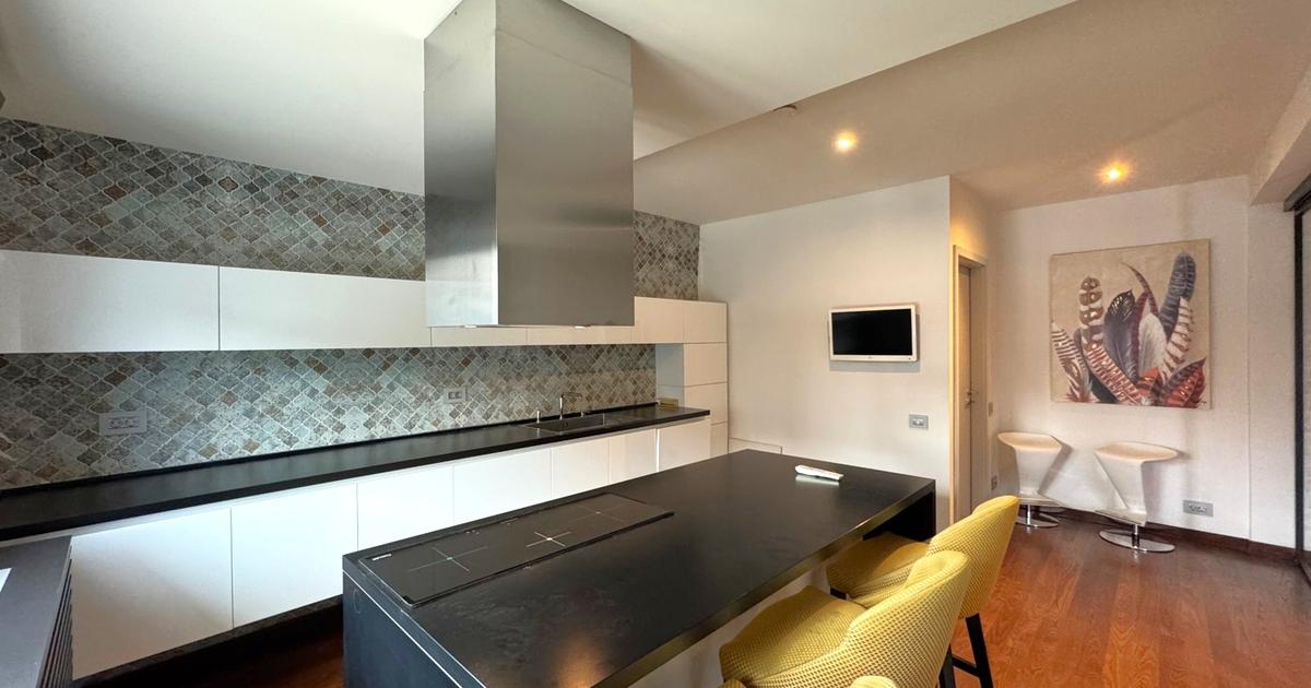 Casă cu 6 camere în zona Iancu Nicolae, Sector 1