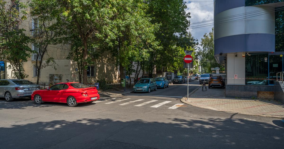 Casă 389 mp cu 7 camere în zona Primăverii, Sector 1