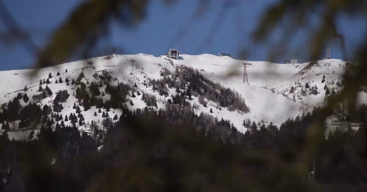 Casă cu 5 camere în zona Central, Sinaia