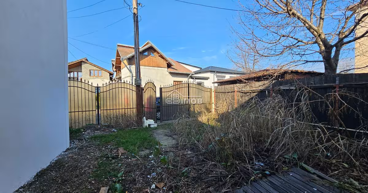 Casă cu 2 camere în zona Central, Târgoviște