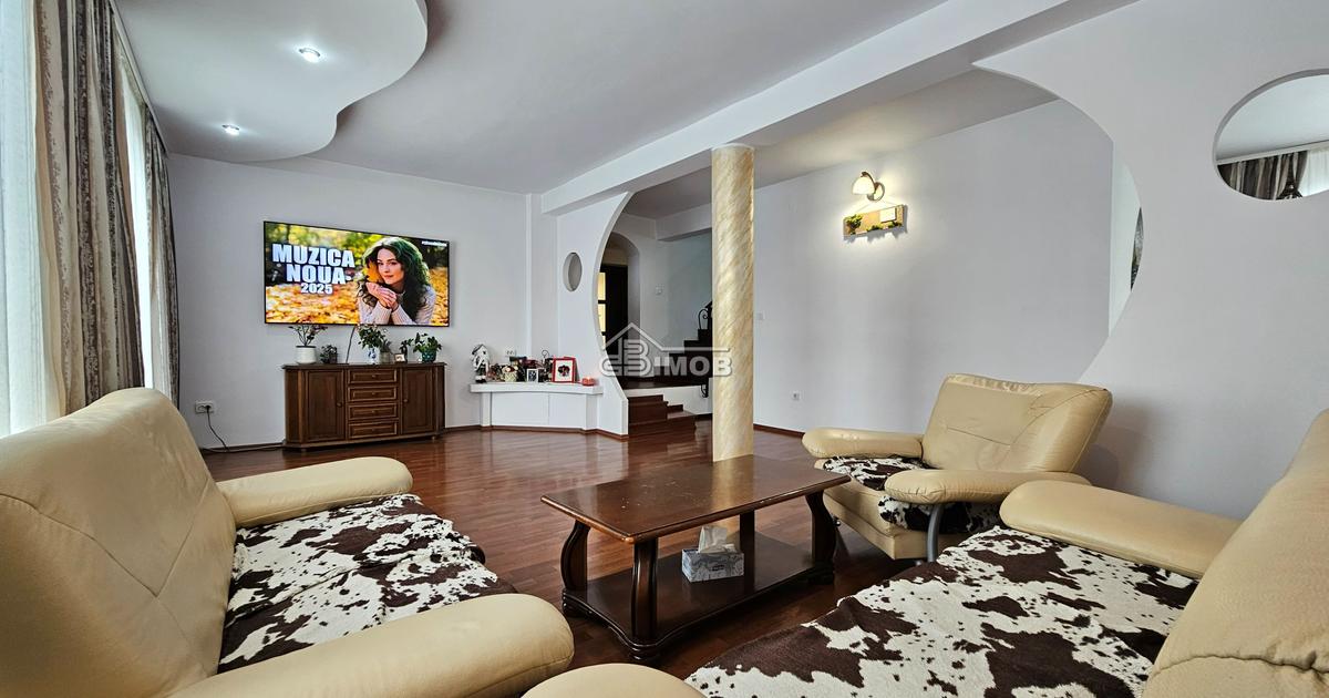 Casă cu 5 camere în zona Micro 3, Târgoviște