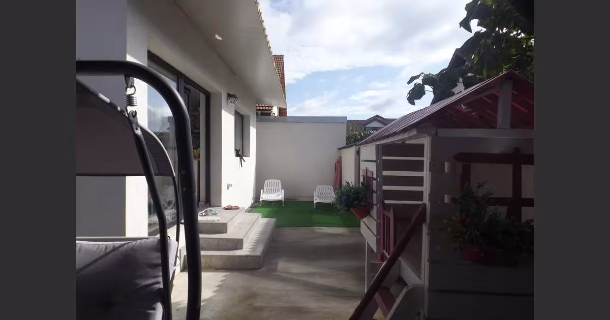 Casă 145 mp cu 5 camere în zona Central, Târgu Jiu