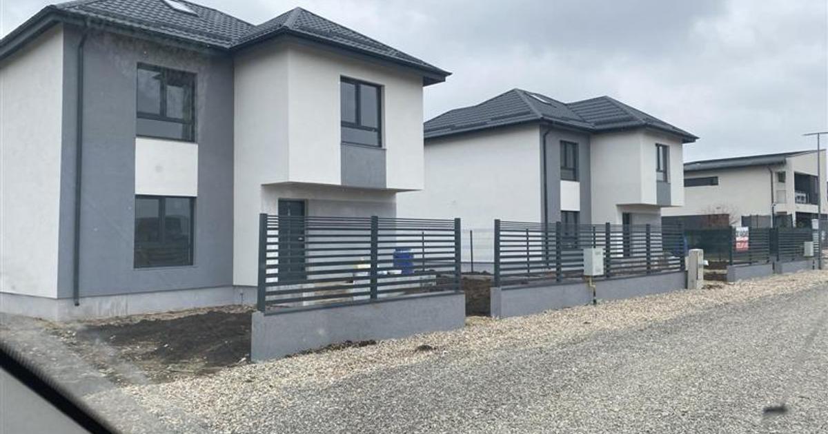 Casă cu 4 camere în Tărtășești