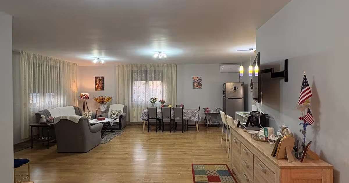 Casă cu 4 camere în Tărtășești