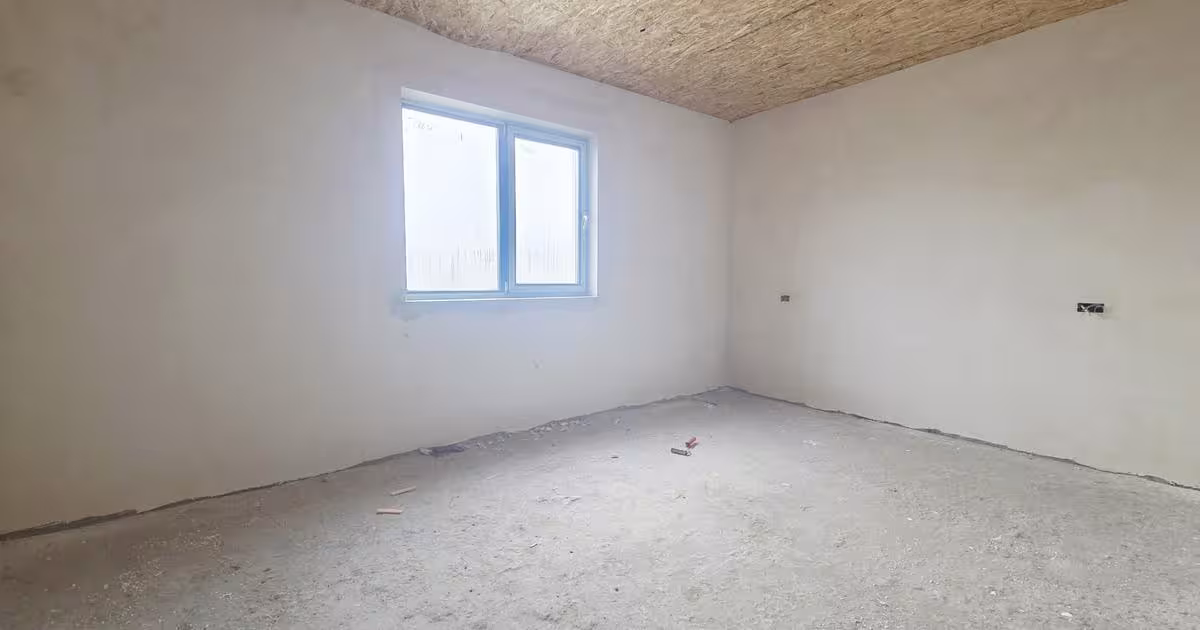 Casă cu 3 camere în Vânători